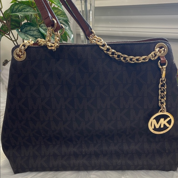 Michael Kors Signature Brown Shoulder Bag 3 Compartments. - Picture 1 of 15